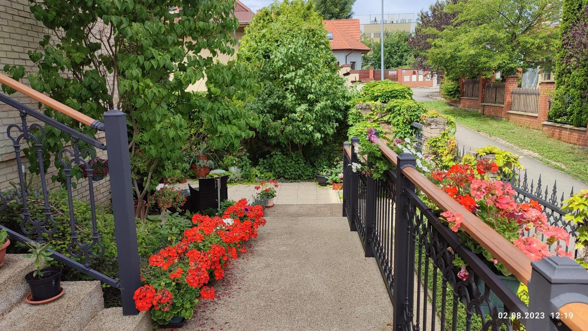 Villa Homestay Nad Helmrovkou Prague Ngoại thất bức ảnh